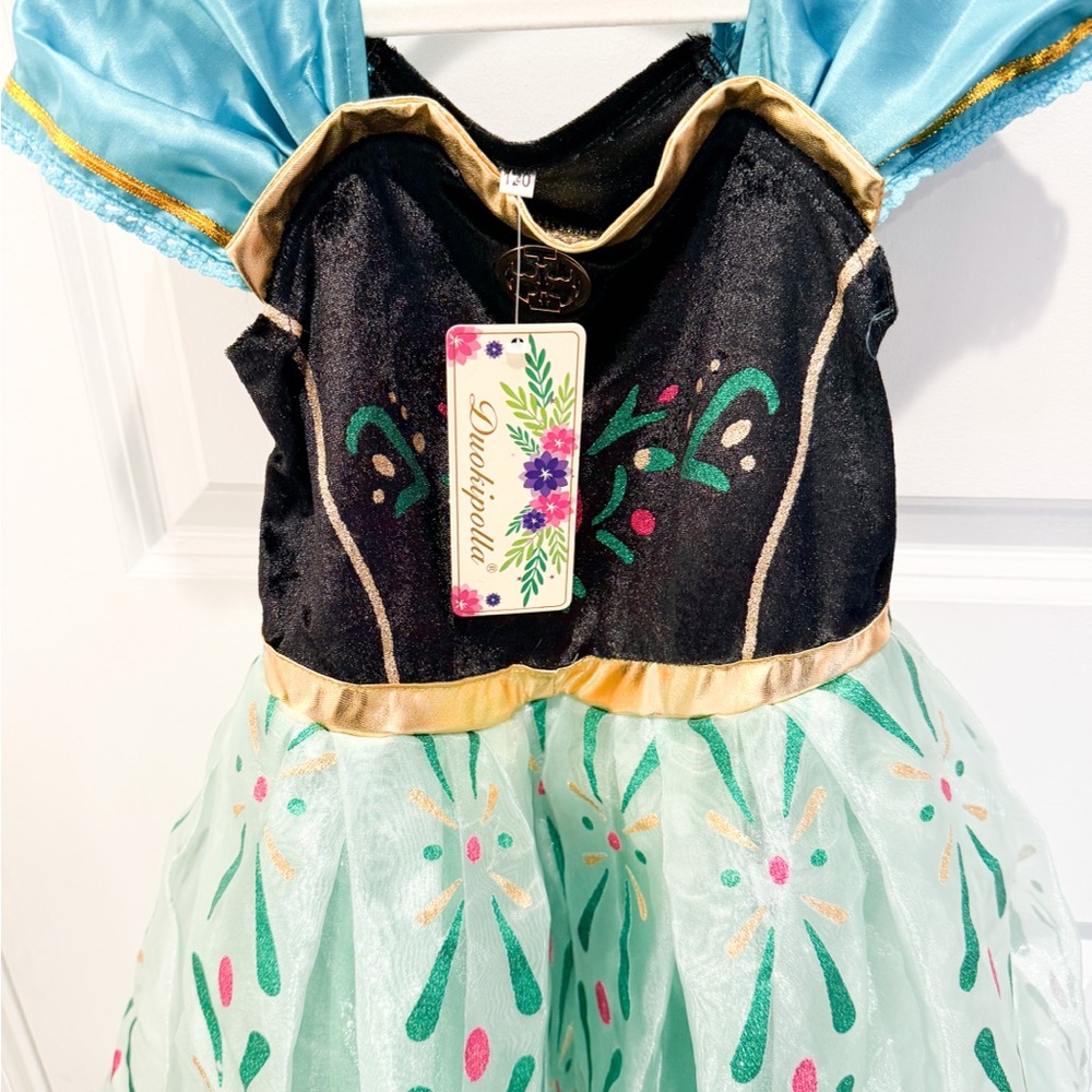 NWT- Frozen Anna Dress - light up, Size 120